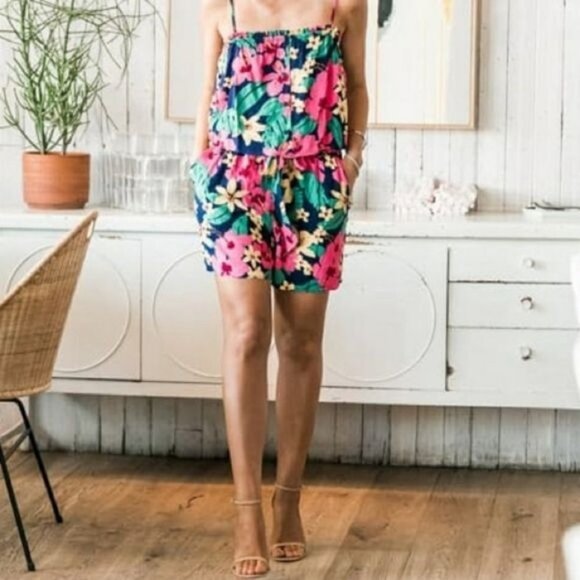 Gibson‎ Layered Camisol Floral Romper - Picture 1 of 13